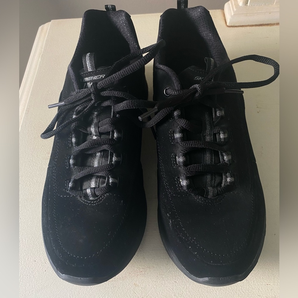 Women’s Skechers Wide Fit Black Sneakers - Picture 2 of 7